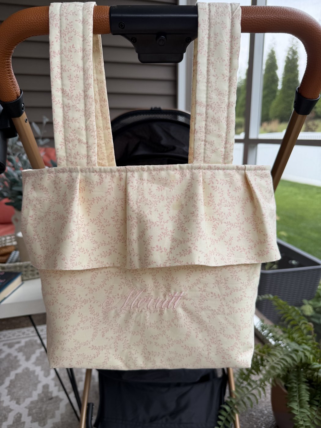 Personalized stroller bag in ivory vine print embroidered Merritt